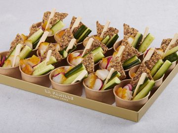 PETIT PLATEAU GRAZING CUPS HADDOCK FUME - CRUDITÉS 
