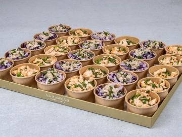 PLATEAU VERRINES CRABE PETITS POIS EMIETTE DE SAUMON 